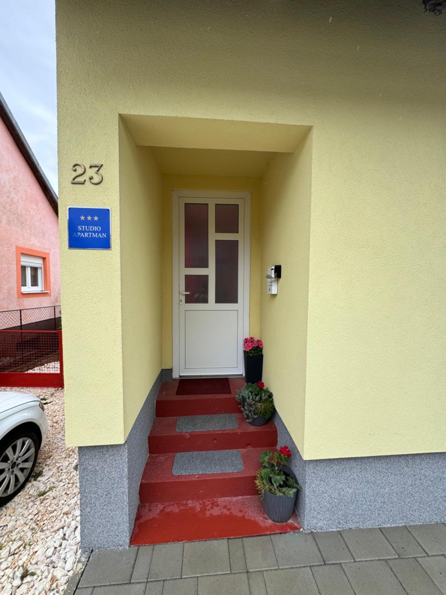 Apartman Josip Gospić Esterno foto