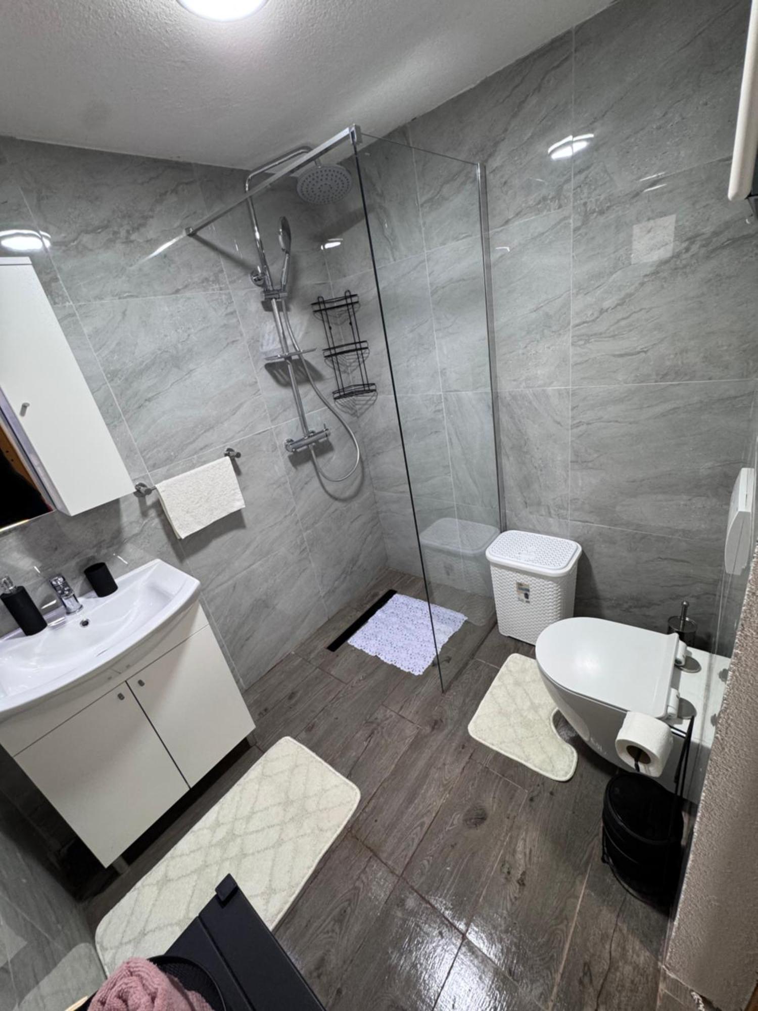 Apartman Josip Gospić Esterno foto