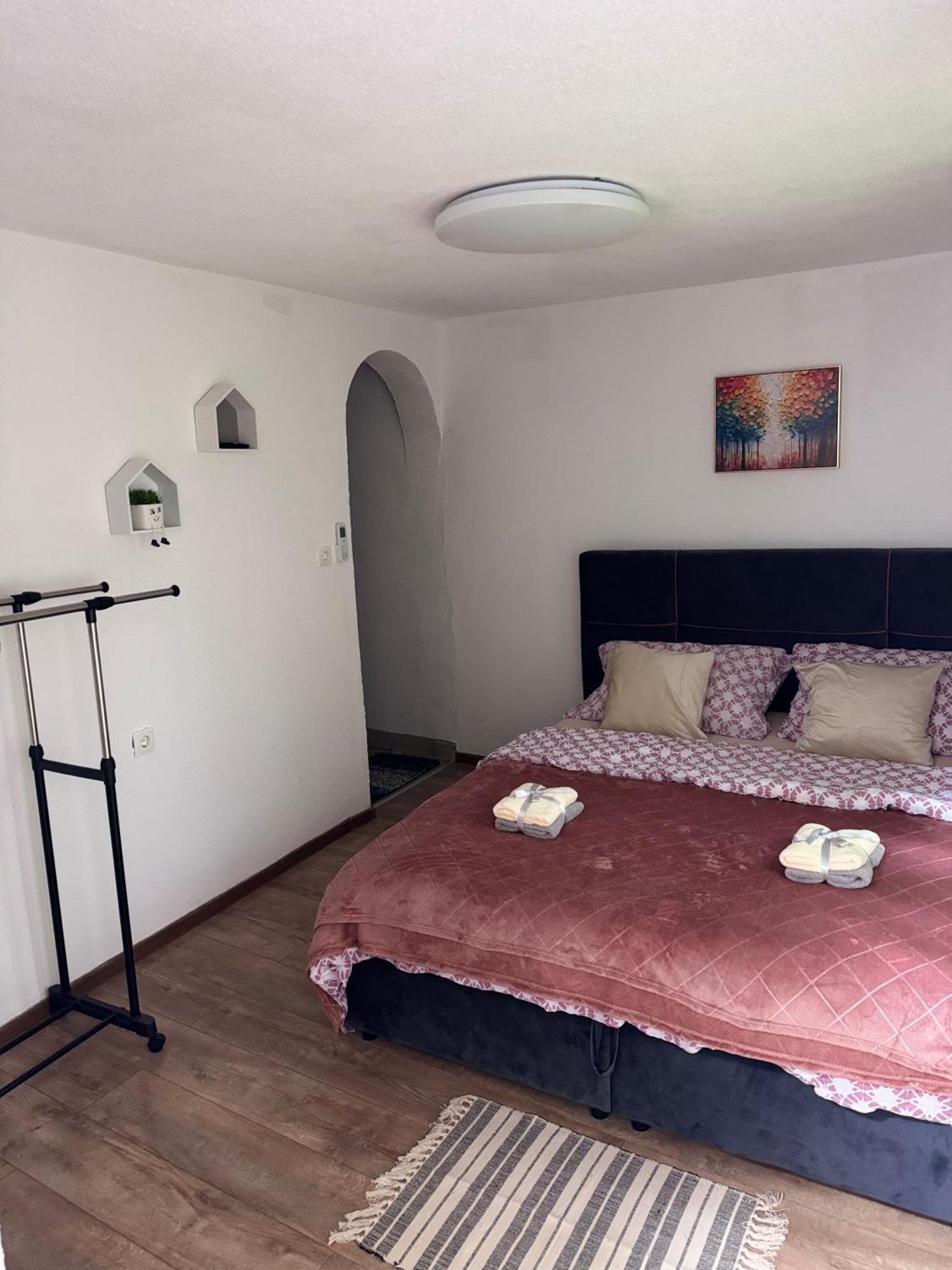 Apartman Josip Gospić Esterno foto