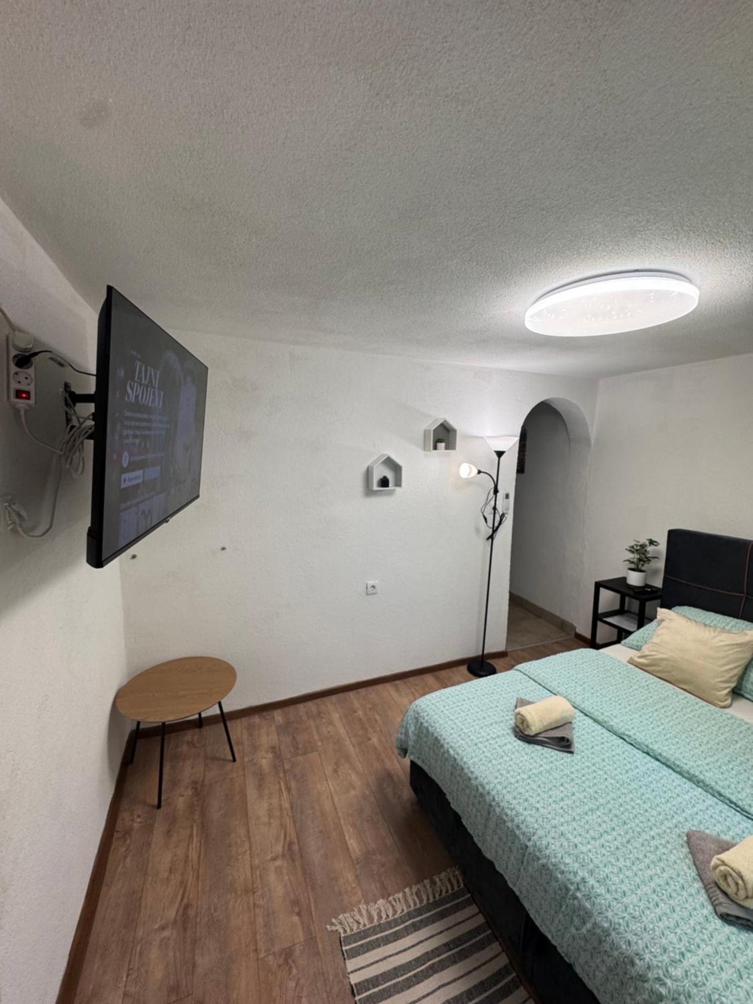 Apartman Josip Gospić Esterno foto