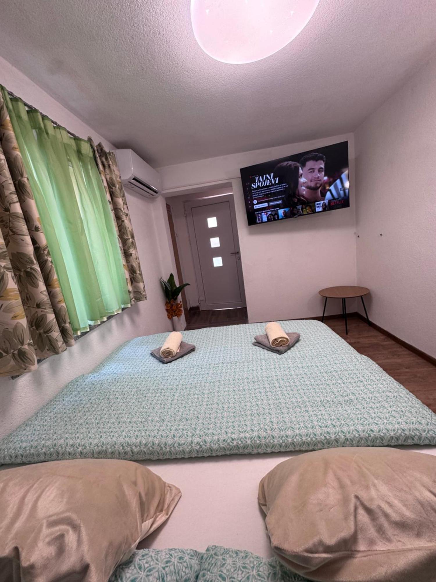 Apartman Josip Gospić Esterno foto