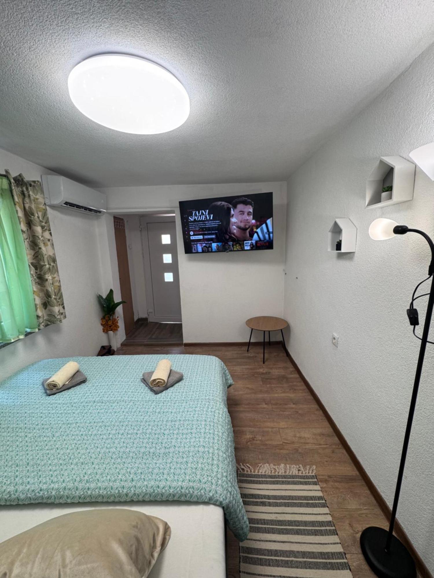 Apartman Josip Gospić Esterno foto